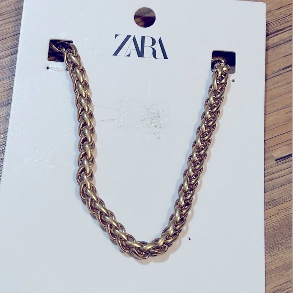 Nwt-Zara- Chunky Necklace- gold tone